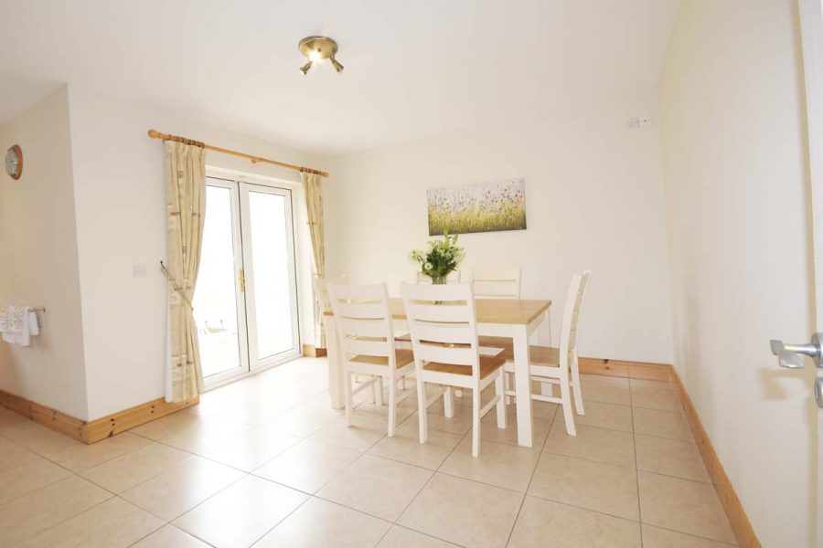 10_Dining Area