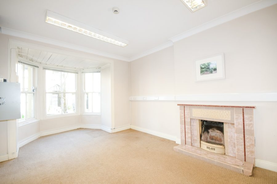 10_Living Room