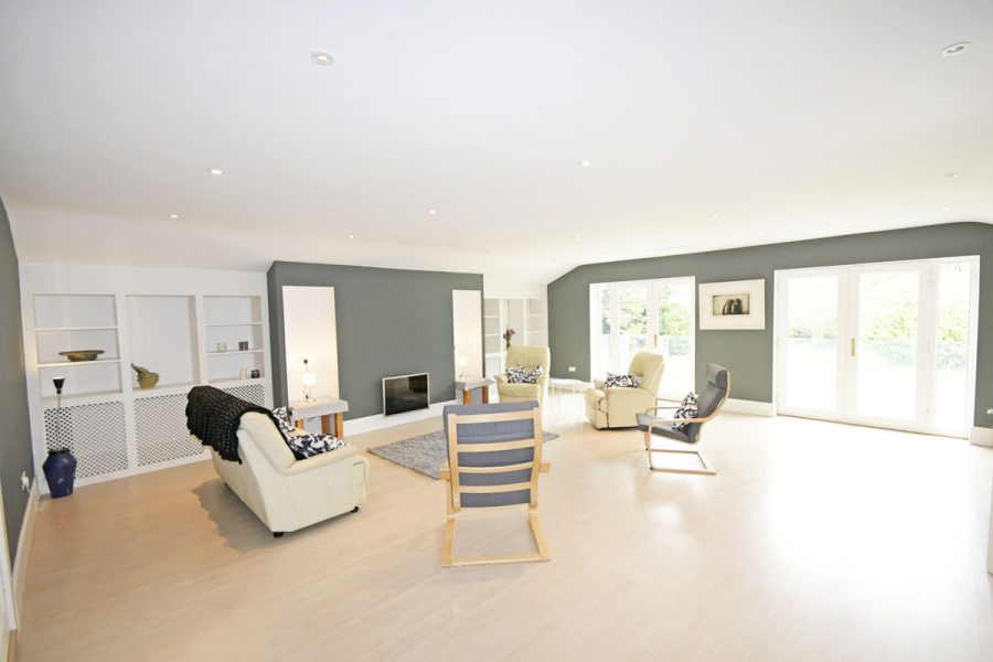 12_Sitting_Room
