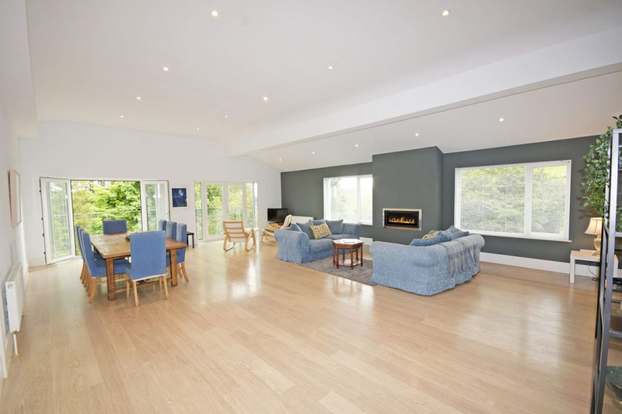 13_Living Room