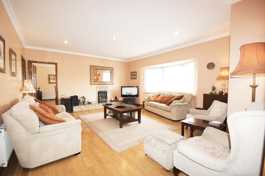 19_Living Room