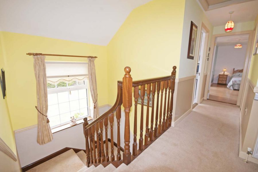 22_Stairs and Landing