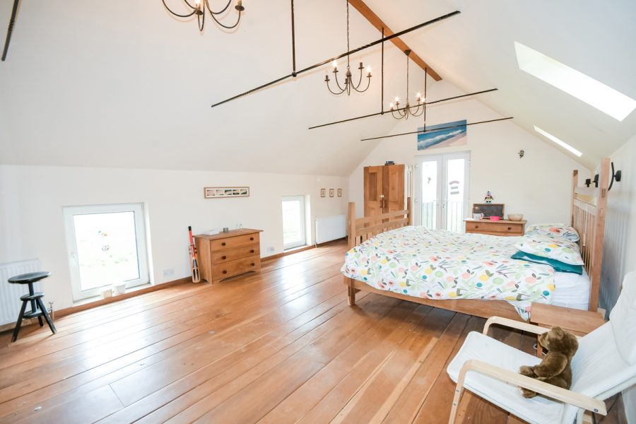 28_Bedroom2