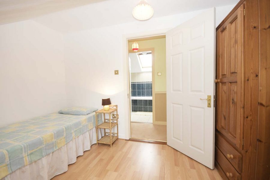 28_Bedroom_2
