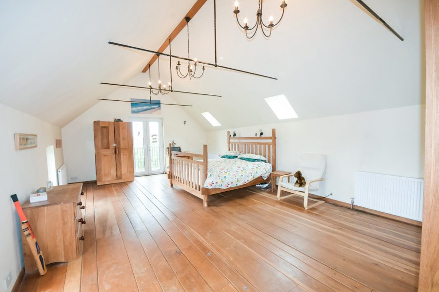 29_Bedroom2