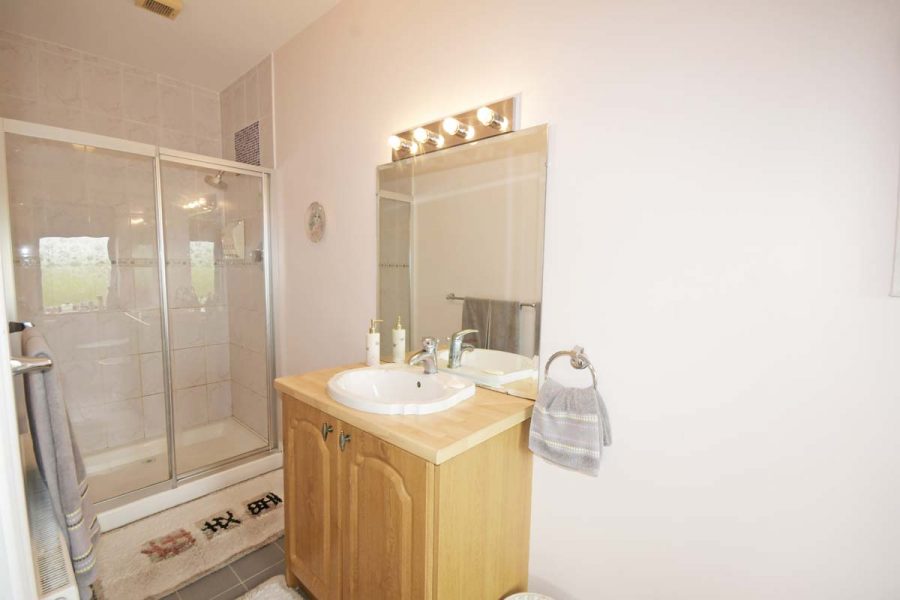 40_Master Bedroom Ensuite