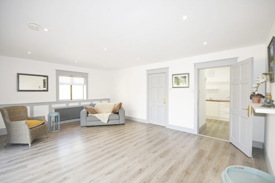 4_Living_Room