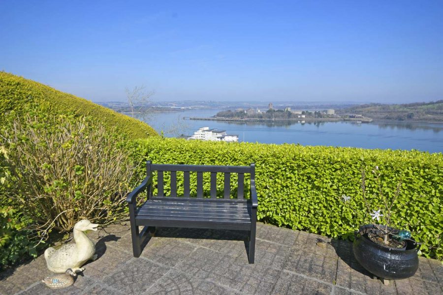 6_Garden Seat