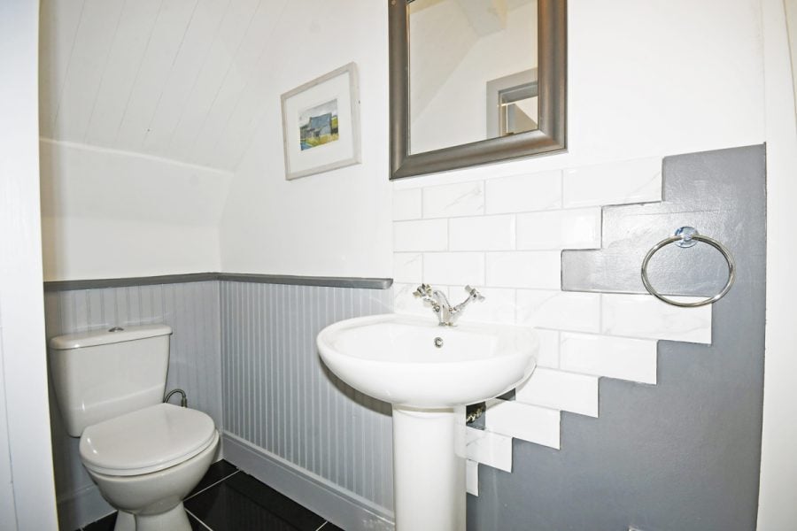 7_Downstairs Toilet