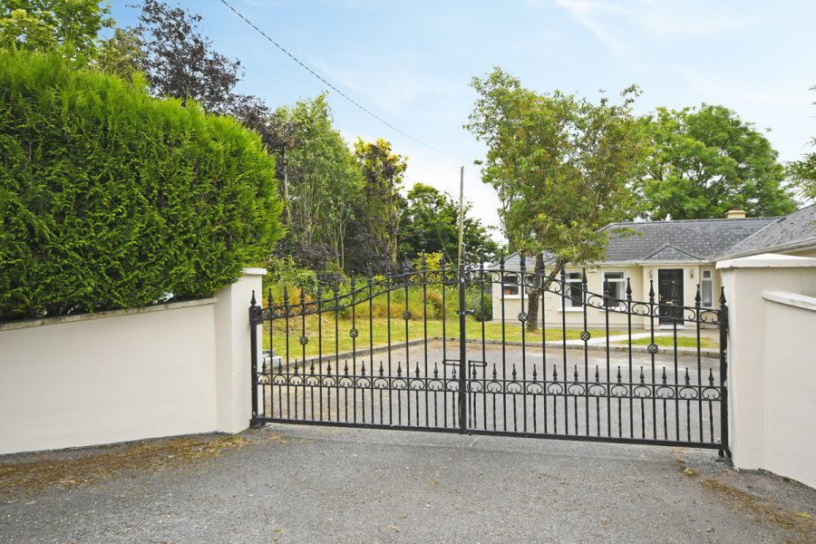 1_Gated Entrance