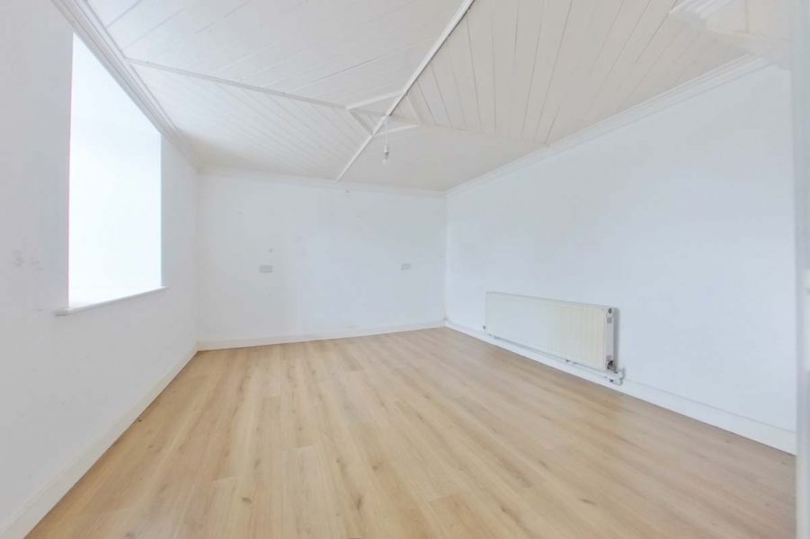 21_Sitting Room