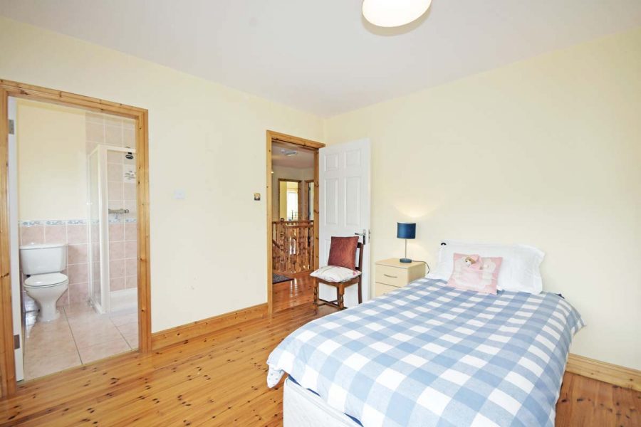 30_Bedroom_4