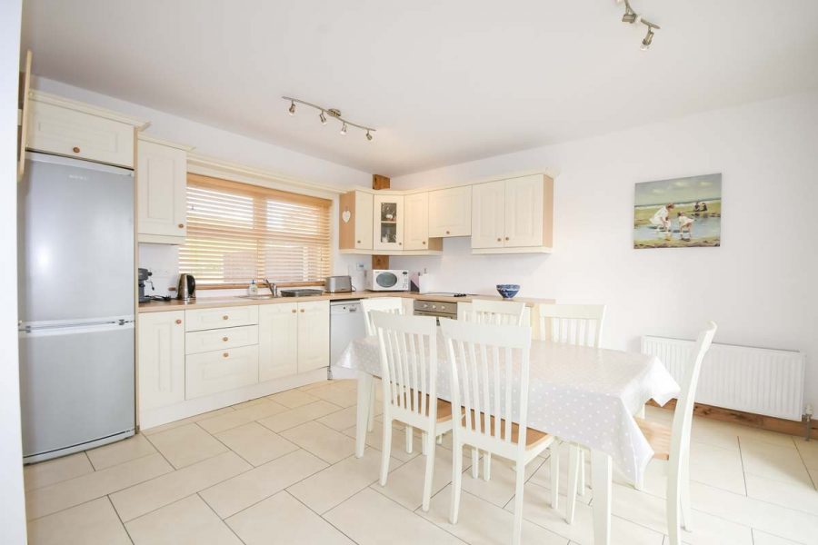 8_Dining Kitchen Area